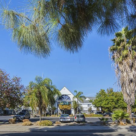 Quality Inn Fresno Yosemite Airport Екстериор снимка