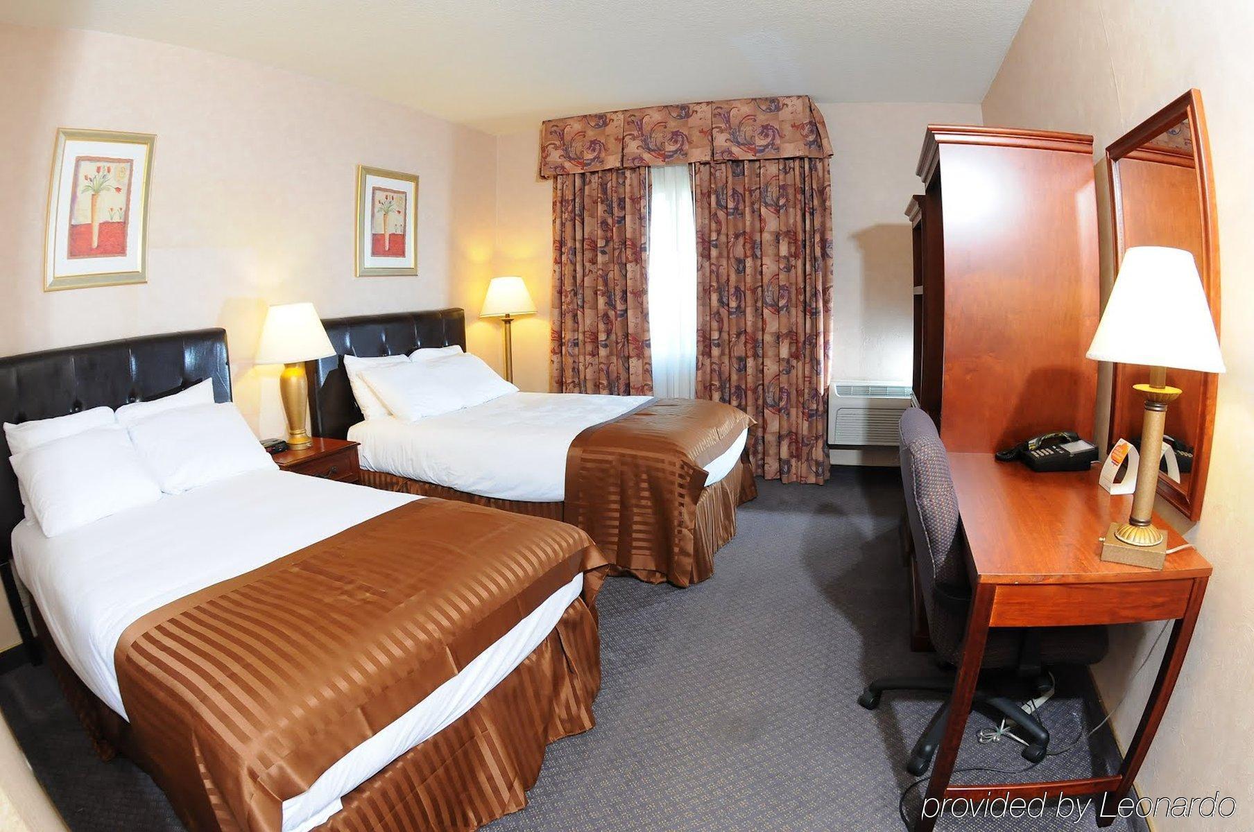 Quality Inn Fresno Yosemite Airport Екстериор снимка