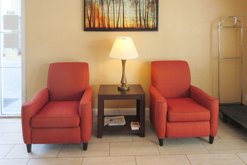 Quality Inn Fresno Yosemite Airport Екстериор снимка