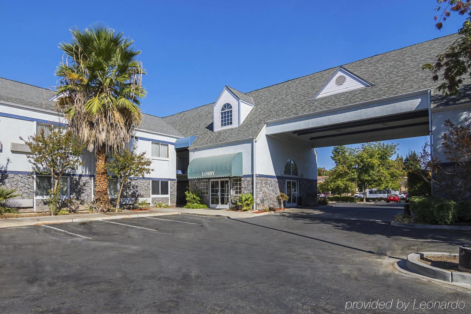 Quality Inn Fresno Yosemite Airport Екстериор снимка